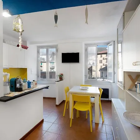 Casa Monica - Arenzanohost *